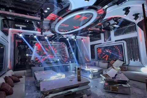 古城夜色中的梦想舞台 诚邀绽放自我的你携手前行